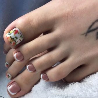 Педикюр френч (106 фото): красивий кольоровий французький дизайн в білих і рожевих або червоних відтінках на ногах