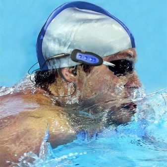 Плеєр для басейну: огляд водонепроникних моделей для плавання, Speedo, Sony та інші бренди. Як вибрати?