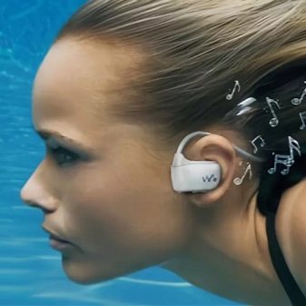 Плеєр для басейну: огляд водонепроникних моделей для плавання, Speedo, Sony та інші бренди. Як вибрати?
