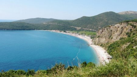 Пляж Яз в Чорногорії (27 фото): де він знаходиться і як до нього дістатися? Особливості пляжу в муніципалітеті Будви
