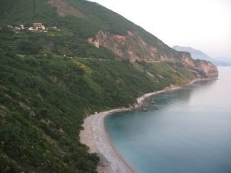 Пляж Яз в Чорногорії (27 фото): де він знаходиться і як до нього дістатися? Особливості пляжу в муніципалітеті Будви