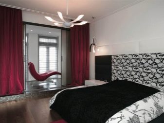 Поєднання штор і шпалер в спальні (46 фото): які штори підійдуть до рожевим і персиковим, золотавим і жовтим, темним коричневим і іншим шпалер?