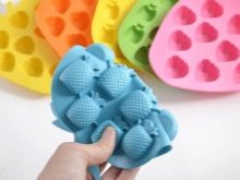 Подарунки на Новий рік вартістю до 1000 рублів: що можна підібрати з бюджетом в 50, 100, 200, 300 і 500 рублів?