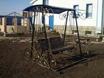 Подарунки з металу: сувеніри з олова і міді, чавуну і бронзи, нікелю і латуні