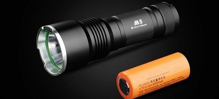 Подарунок чоловікові (60 фото): що корисного подарувати? Сувеніри, подушки та ідеї символічних подарунків дорослому чоловікові