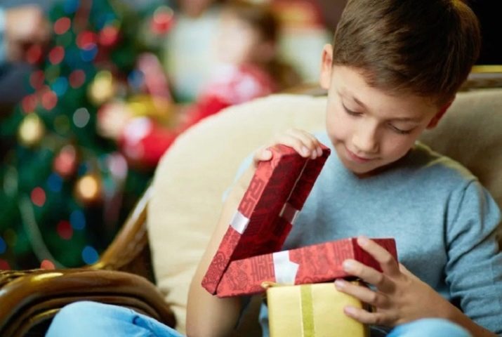 Подарунок на Новий рік хлопчику 8 років: що корисного подарувати дитині? Незвичайні ідеї восьмирічному синові. Як зробити кращий новорічний сюрприз?