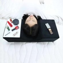 Подушка для нарощування вій: під голову з ефектом пам’яті, ортопедична та інші. З чого роблять?