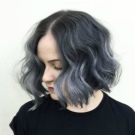 Попелясто-чорний колір волосся (29 фото): як пофарбувати волосся в відтінок попелу з чорними коренями? Догляд після фарбування