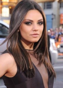 Попелясто-каштановий колір волосся (30 фото): кому підійде темно-шоколадний попелястий відтінок? Як фарбувати волосся?