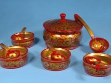 Посуд хохлома (22 фото): види хохломской розпису. Розписні тарілки, чайні пари і інші набори посуду