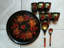 Посуд хохлома (22 фото): види хохломской розпису. Розписні тарілки, чайні пари і інші набори посуду