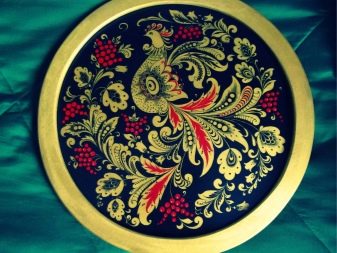 Посуд хохлома (22 фото): види хохломской розпису. Розписні тарілки, чайні пари і інші набори посуду