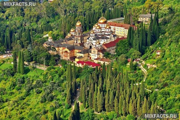 Потрібен в Абхазію закордонний паспорт росіянам?