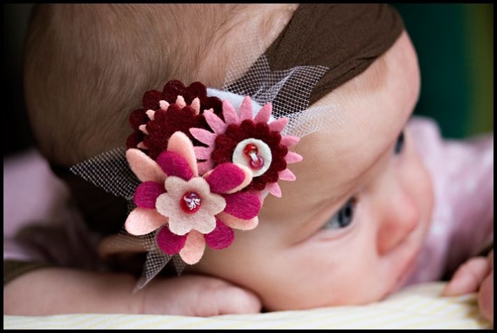 Пов’язка на голову канзаші (80 фото): як зробити з квітами з фоамирана для дівчинки, з хустки, як зшити з футболки самим