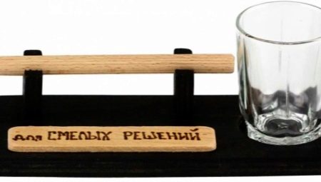 Прикольні подарунки чоловікові на день народження (53 фото): оригінальні ідеї подарунків з гумором, жартівливі презенти з приколом