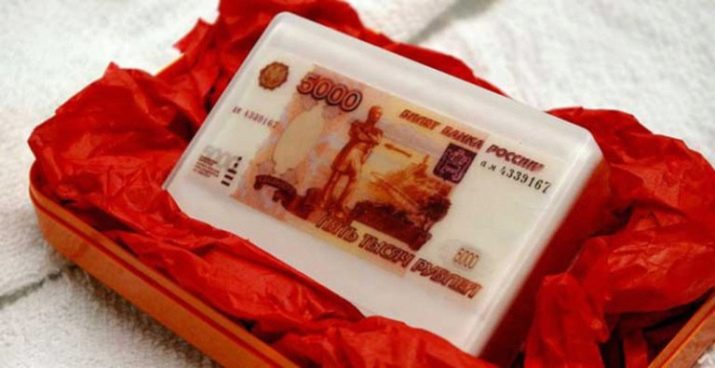 Прикольні подарунки чоловікові на день народження (53 фото): оригінальні ідеї подарунків з гумором, жартівливі презенти з приколом