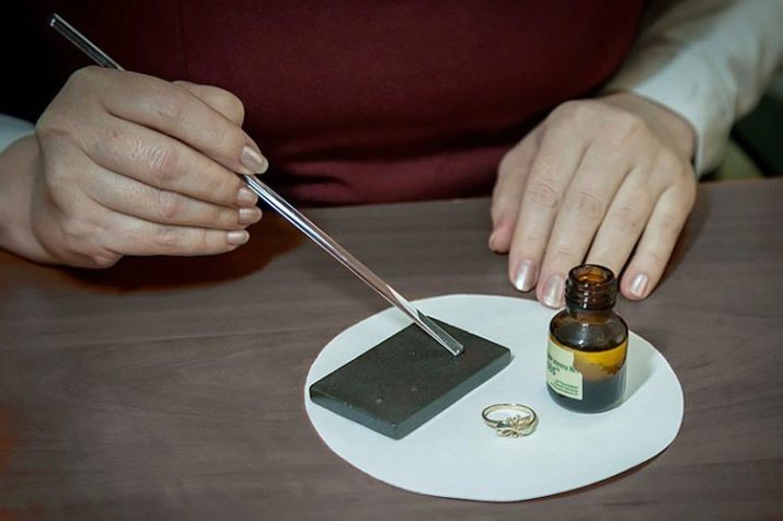 Проби платини: які бувають? Клеймо 925 і 950 на платинових ювелірних виробах, як визначити пробу