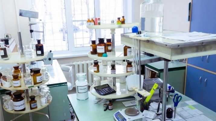 Провізор-технолог: в чому полягає робота згідно профстандарту, посадова інструкція, робоче місце і обов’язки