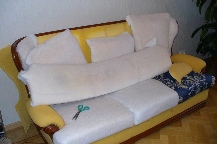 Реставрація диванів: відновлення старого дерев’яного радянського дивана своїми руками в домашніх умовах. Як реставрувати інші моделі?