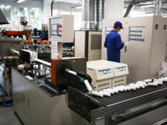 Російська косметика для особи: професійна та інша косметика вітчизняного виробництва, огляд брендів, думку косметологів