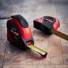 Розміри сушарок для посуду у шафу: вбудовані приміщення розміром 40-50 см і 60-80 см, інші моделі