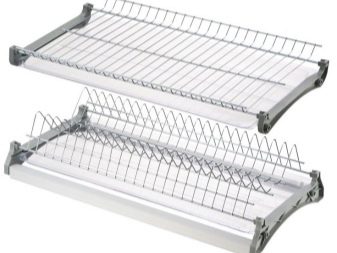 Розміри сушарок для посуду у шафу: вбудовані приміщення розміром 40-50 см і 60-80 см, інші моделі