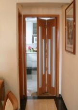 Розсувні двері на кухню: вибираємо кухонні висувні двері-гармошки. Скляні зсувні двері в інтер’єрі