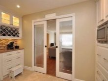 Розсувні двері на кухню: вибираємо кухонні висувні двері-гармошки. Скляні зсувні двері в інтер’єрі