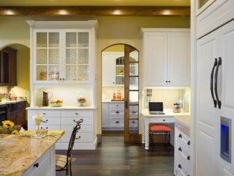 Розсувні двері на кухню: вибираємо кухонні висувні двері-гармошки. Скляні зсувні двері в інтер’єрі