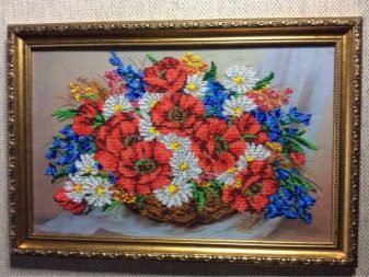 Що подарувати батькам на рубінове весілля? Вибір подарунка і торта на 40 річницю