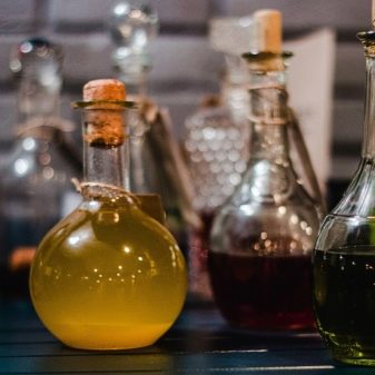 Що подарувати чоловікові на день народження? 57 фото Кращі ідеї подарунків малознайомому дорослому чоловікові, іменні чоловічі сувеніри