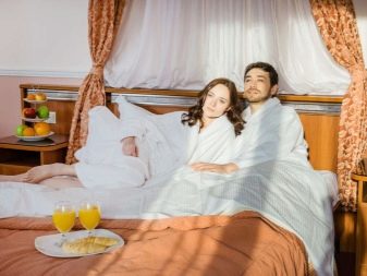 Що подарувати чоловікові на дерев’яну весілля? Вибираємо прикольні подарунки з дерева на 5 років спільного життя