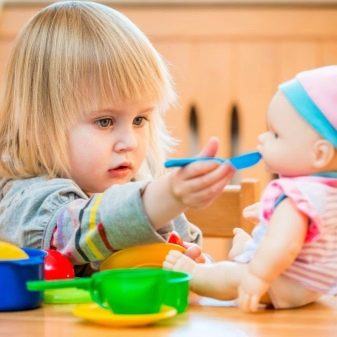 Що подарувати на 3 роки? Вибір кращого подарунка. Яку тварину можна подарувати на день народження?