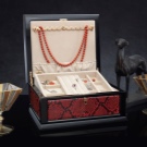 Що подарувати жінці на 45 років? Оригінальні подарунки на 45-річчя для мами і подруги. Що можна зробити на ювілей для дружини своїми руками? Прикольні подарунки на день народження для сестри