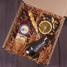 Що подарувати жінці на 45 років? Оригінальні подарунки на 45-річчя для мами і подруги. Що можна зробити на ювілей для дружини своїми руками? Прикольні подарунки на день народження для сестри