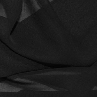 Шовкова жіноча сорочка (41 фото): атласна з халатом, довга з натурального шовку і коротка, червона, чорна і іншого кольору
