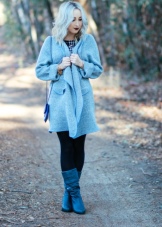 Сині чоботи (58 фото): з чим носити жіночі зимові темно-сині і модні моделі з білою підошвою
