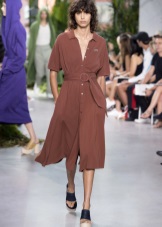 Сланці Lacoste (39 фото): модні моделі від Лакост