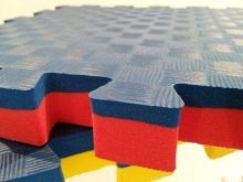Спортивні мати (38 фото): будо-мати «ластівчин хвіст» для дому та спортзалу, м’які татамі для занять спортом у залі, складні підлогові моделі і мати-пазли. Що краще вибрати?