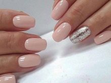 Сріблястий манікюр (66 фото): дизайн нігтів з лаком під срібло з бузковим кольором, робимо біло-срібний манікюр з блискітками