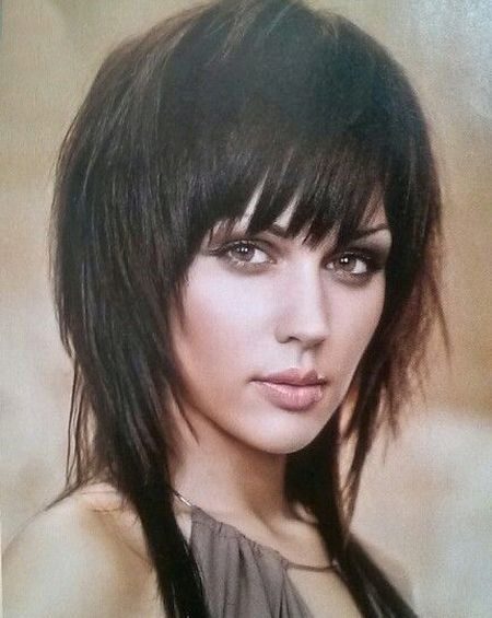 Стрижка «аврора» на довге волосся (24 фото): йде зачіска дівчатам з хвилястим волоссям? Тонкощі укладання