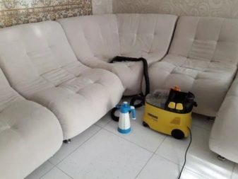 Сухе чищення дивана: як почистити диван самостійно в домашніх умовах? Засоби для чищення оббивки і чохлів сухим способом