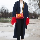 Сумки Moschino (49 фото): моделі з лінійки Love та інші