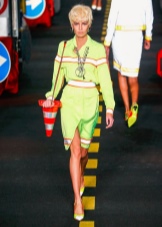 Сумки Moschino (49 фото): моделі з лінійки Love та інші