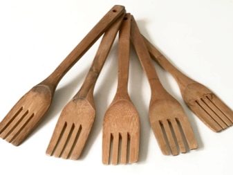 Тефлонові сковороди (24 фото): відновлення покриття сковорідки та реставрація. Можна користуватися пошкодженої посудом? Шкідливі сковороди?