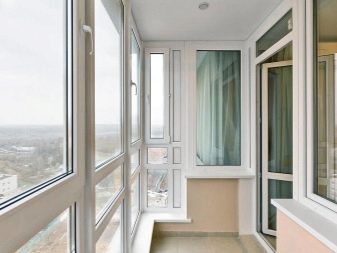 Тепле і полутеплое скління балкона: що це таке і в чому різниця з холодним склом? Як замінити фасадне скління на тепле?