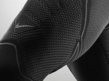 Термобілизна Nike: чоловіча термобілизна для футболу, дитячі і жіночі моделі. Термошкарпетки і термоштани, термокофта і інші види, правила вибору і носіння
