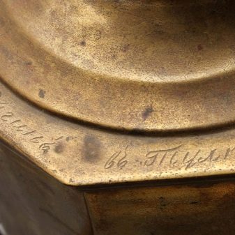 Томпак: склад сплаву, що імітує золото. Що це за метал? Щільність і колір матеріалу. Що він виділяє при нагріванні?