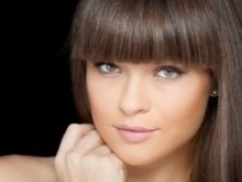 Трикутна чубчик (32 фото): особливості чубчика трикутником. Кому йде чубчик кутом?