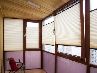 Тюль на балкон (46 фото): легкі штори в інтер’єрі лоджії. Як їх гарно повісити?